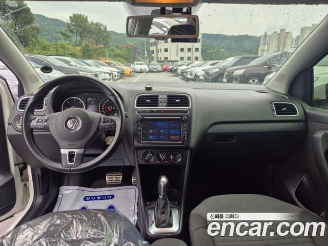 Volkswagen 폴로 5세대, 2014 11