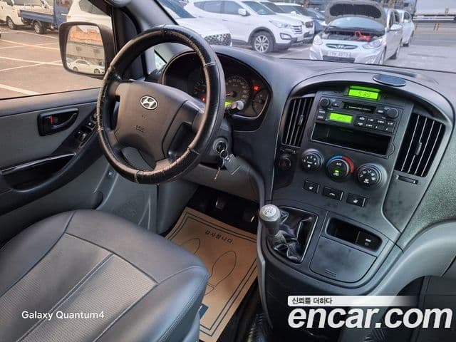 Hyundai Grand Starex CVX Luxury, 2010 11