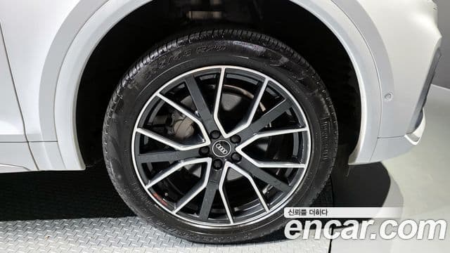 Audi Q5 (FY) 40 TDI Quattro Premium Sportback, 2023 все фото