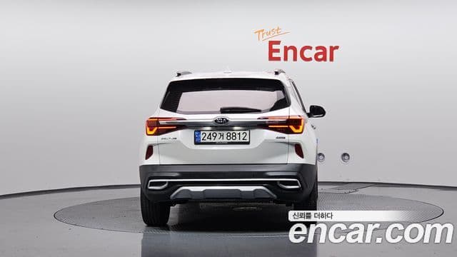 Kia Seltos Signature, 2022 4