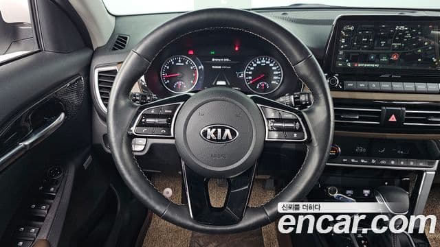 Kia Seltos Signature, 2022 13