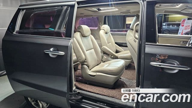 Kia All New Carnival Prestige, 2016 12