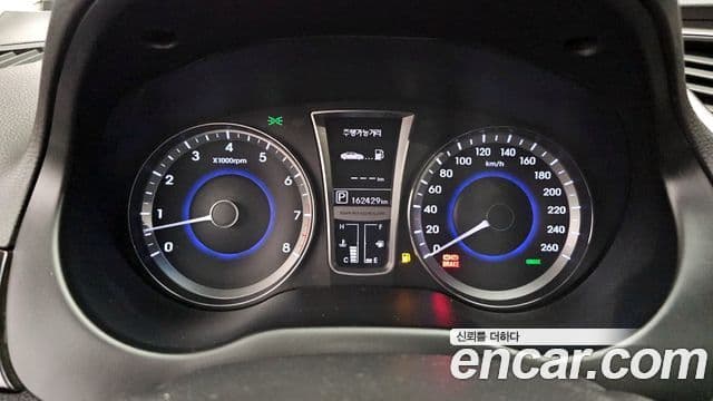 Hyundai Grandeur HG Luxury, 2012 8