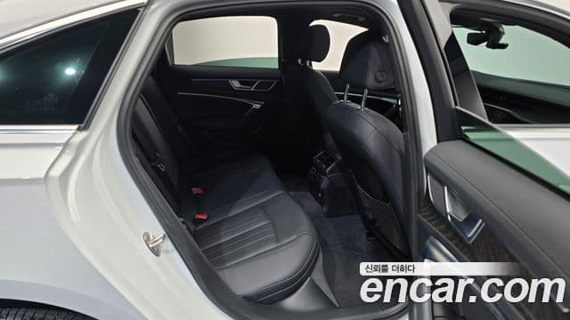 Audi A6 (C8) Premium, 2023 12