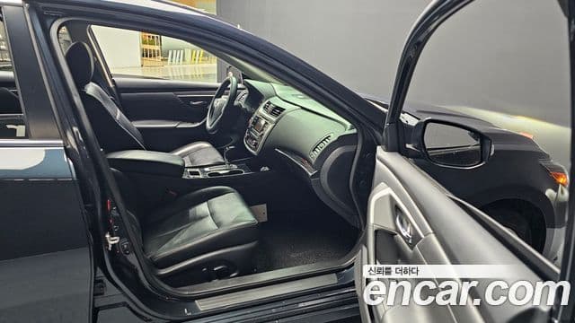 Nissan 알티마 L33, 2017 10