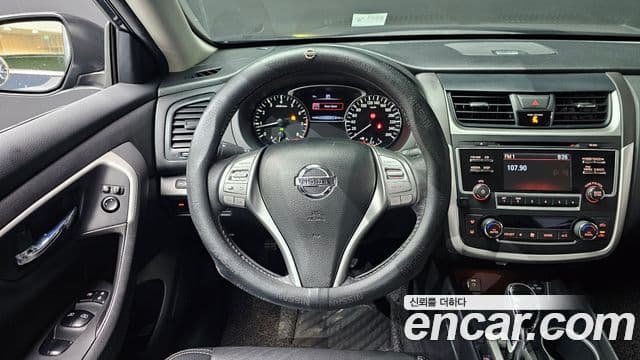 Nissan 알티마 L33, 2017 13