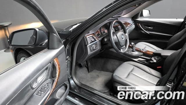 BMW 3시리즈 (F30), 2012 10