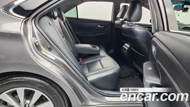 Toyota New 캠리 гибрид XLE, 2015 12