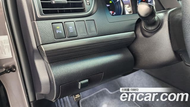 Toyota New 캠리 гибрид XLE, 2015 14