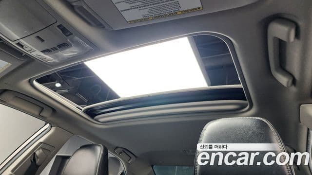 Toyota New 캠리 гибрид XLE, 2015 19