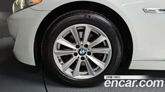 BMW 5시리즈 (F10), 2011 все фото