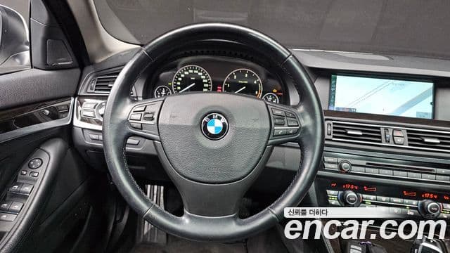 BMW 5시리즈 (F10), 2011 13