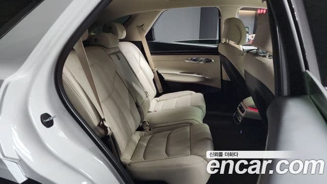 Genesis GV70, 2023 12