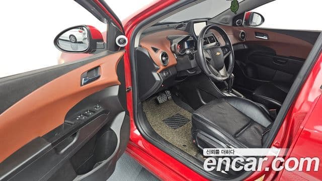 Chevrolet(GM대우) 아베오 хэтчбек топовая версия, 2012 10