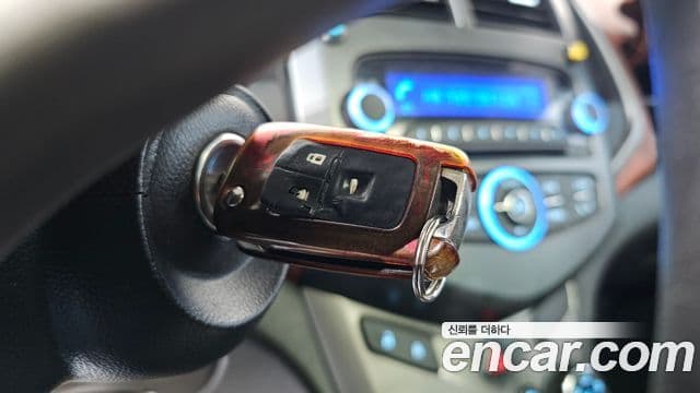 Chevrolet(GM대우) 아베오 хэтчбек топовая версия, 2012 18