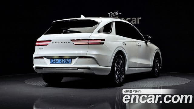 Genesis electrified GV70 e-AWD, 2022 2