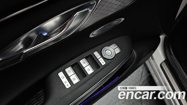 Genesis electrified GV70 e-AWD, 2022 16