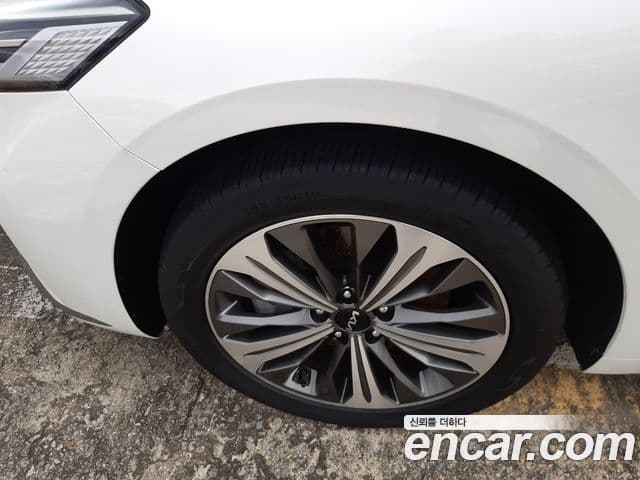 Kia K8 Prestige(арендный автомобиль), 2023 9