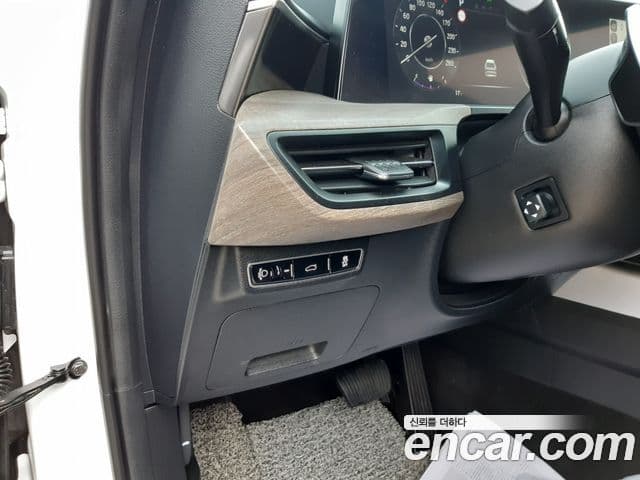 Kia K8 Prestige(арендный автомобиль), 2023 12