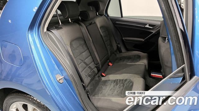 Volkswagen Гольф 7세대, 2015 12