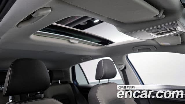 Volkswagen Гольф 7세대, 2015 17