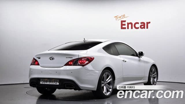 Hyundai Genesis купе 200 турбо P, 2011 2
