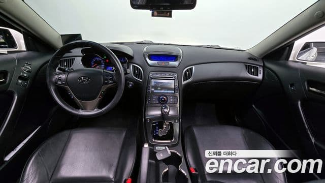 Hyundai Genesis купе 200 турбо P, 2011 7