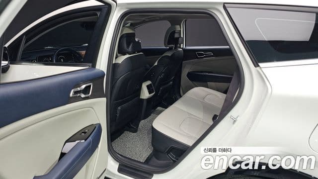 Kia Sportage 5세대 гибрид Signature 2WD, 2022 11