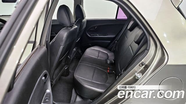 Kia All New Morning Deluxe, 2012 11