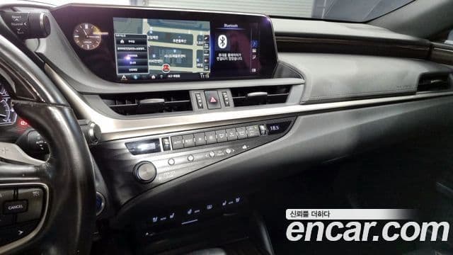 Lexus ES300h 7세대 Luxury Plus, 2019 14