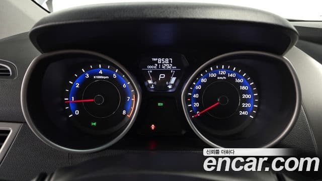 Hyundai Avante MD Luxury, 2012 8