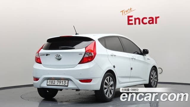 Hyundai Accent(новый кузов / новое поколение) Wit 1.6 GDI Blue Saver, 2015 2