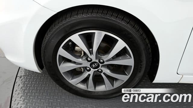 Hyundai Accent(новый кузов / новое поколение) Wit 1.6 GDI Blue Saver, 2015 все фото