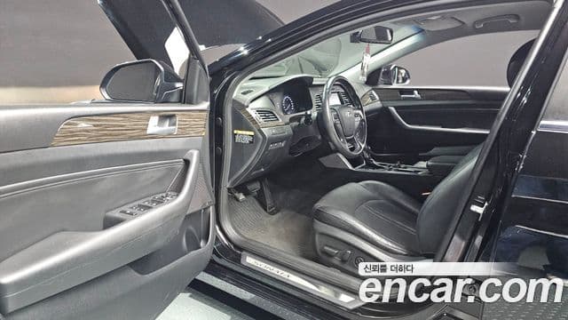 Hyundai LF Sonata Premium, 2015 11