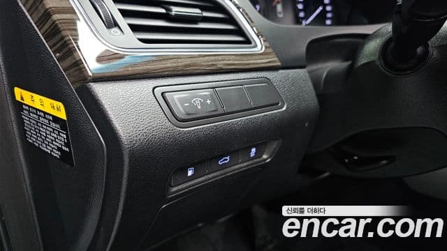 Hyundai LF Sonata Premium, 2015 16