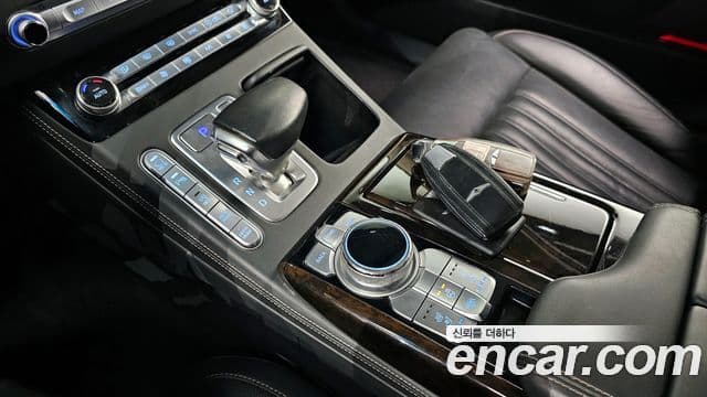 Genesis G90 Premium Luxury, 2019 9