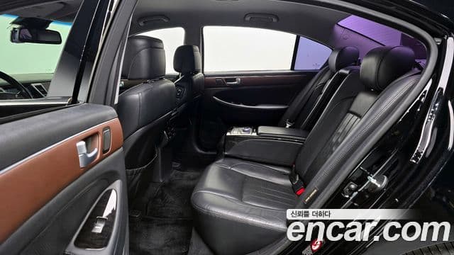 Hyundai Genesis Special, 2013 12