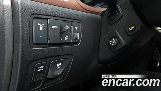 Hyundai Genesis Special, 2013 14