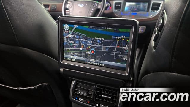 Hyundai Genesis Special, 2013 19