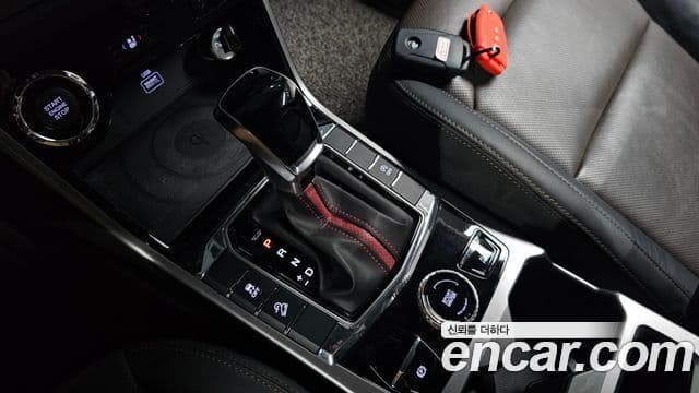 KG모빌리티(SsangYong) Beautiful Korando бензин 1.5 2WD C7, 2020 9