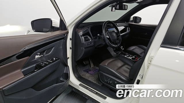 KG모빌리티(SsangYong) Beautiful Korando бензин 1.5 2WD C7, 2020 10