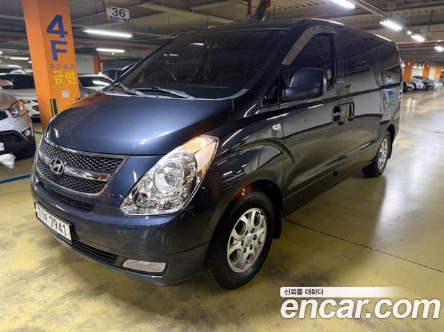 Hyundai Grand Starex CVX Premium, 2015 1