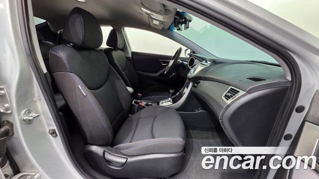 Hyundai Avante MD Premier, 2012 10