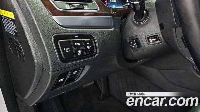 Hyundai Equus(новый кузов / новое поколение) Exclusive, 2015 14