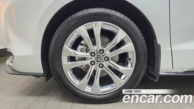 Toyota Sienna 4세대, 2023 все фото