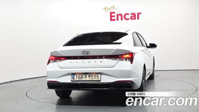 Hyundai Avante гибрид (CN7) Smart, 2021 4