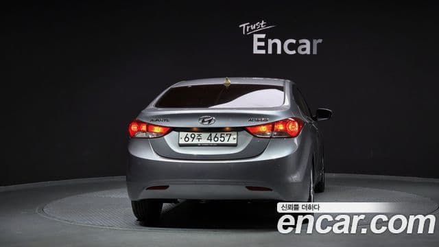 Hyundai Avante MD Premier, 2012 4