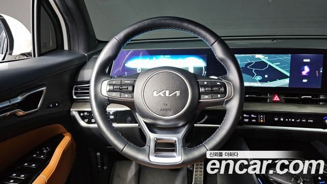 Kia Sportage 5세대 гибрид Signature 2WD, 2024 13