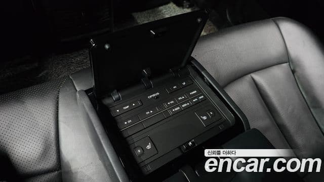 Kia Opirus Premium Special, 2011 19