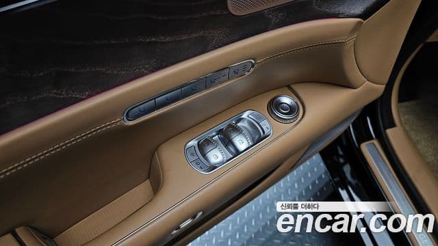 Genesis G90 (RS4) бензин 3.5 турбо AWD, 2022 16